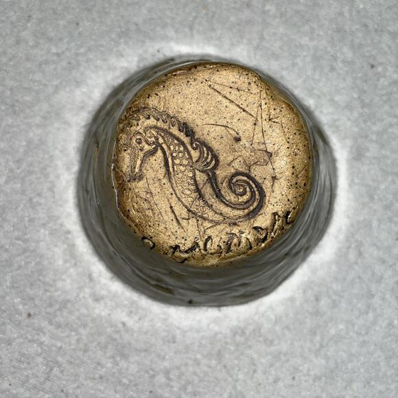 Pottery Trinket Dish Sealife Ocean Signed “Rosemary” On The Bottom Glazed - Picture 7 of 7